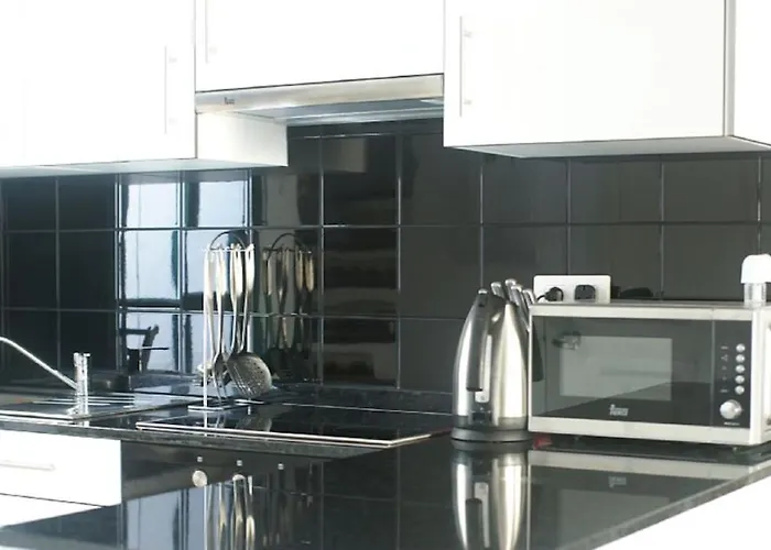 Daire Castillo Mar 87